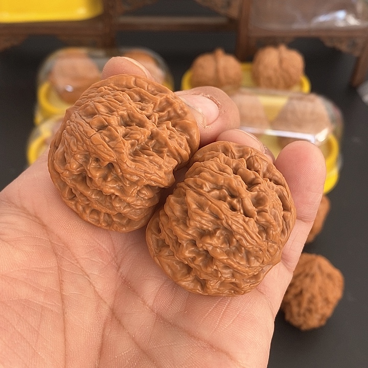 吊坠文玩核桃42.5尺，狮虎兽