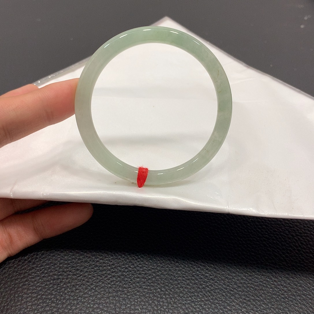 翡翠未镶嵌手镯51.9