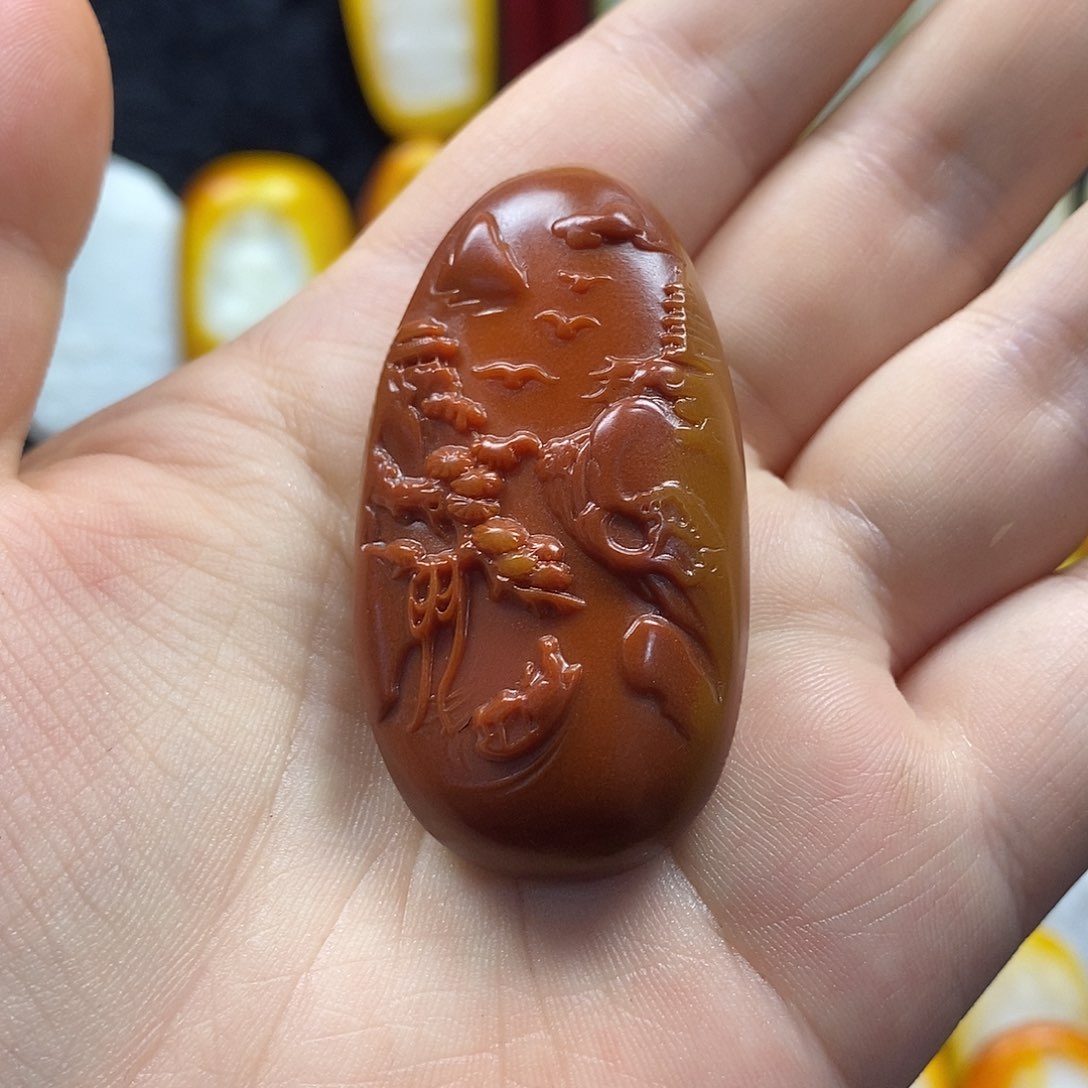 和田玉未镶嵌颈饰喜****۶