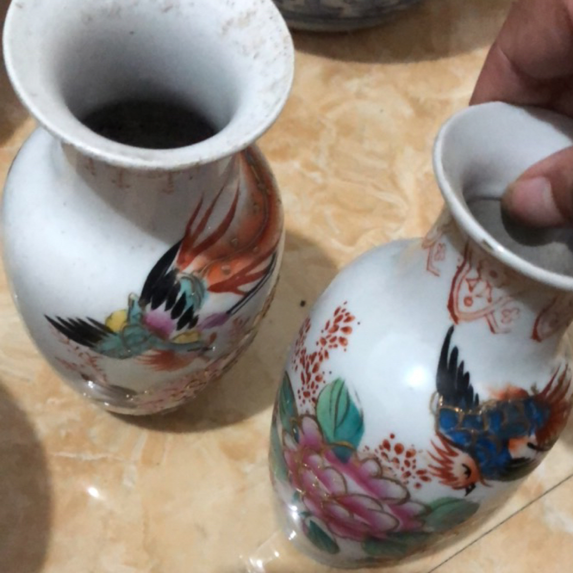 一对花瓶，特别漂亮，
