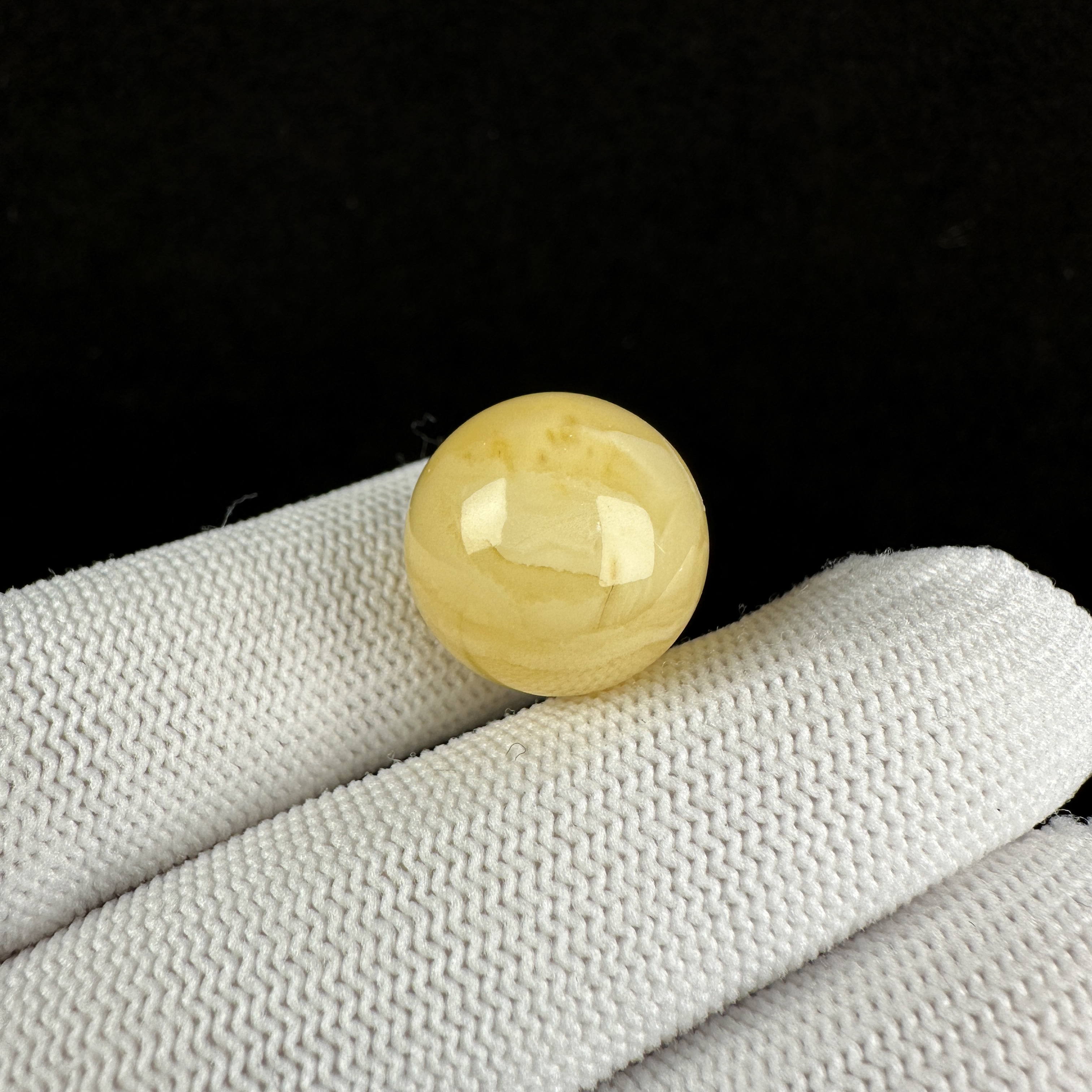 M5001天然原矿蜜蜡鸡油黄飘花 圆珠 16.2mm抖音基地质检发货