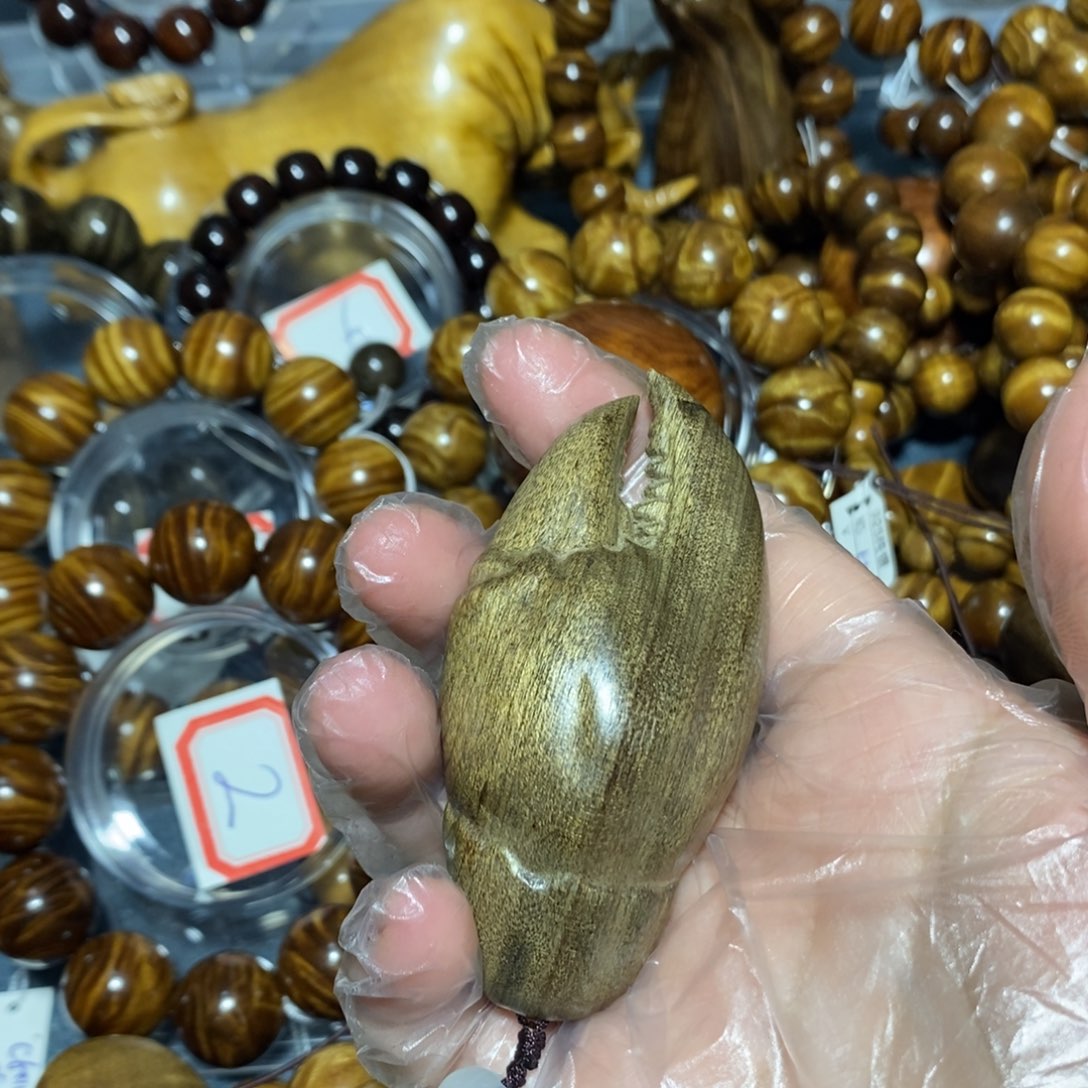 金丝楠木雕工艺品