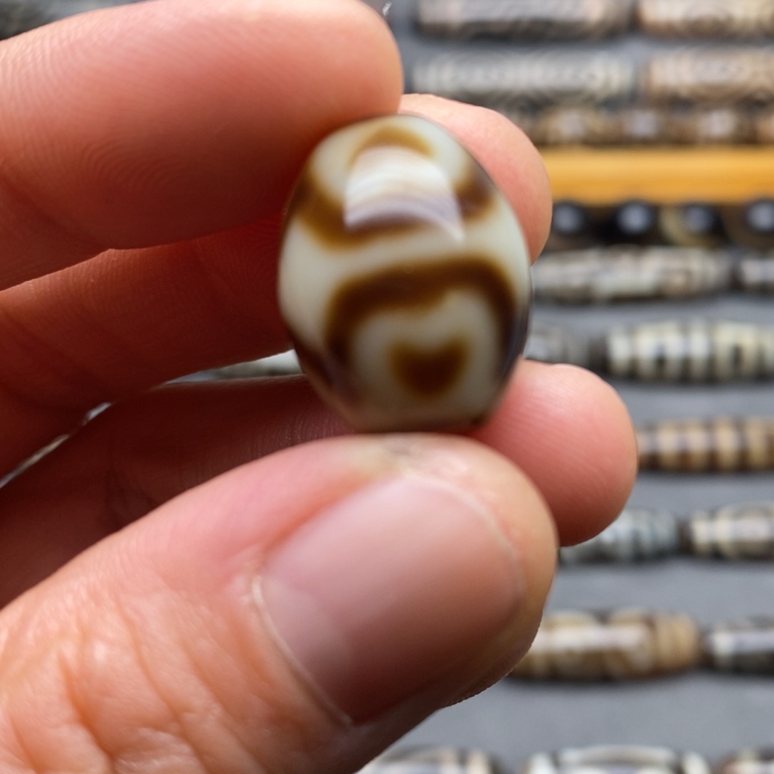 D***B玛瑙/玉髓合金颈饰