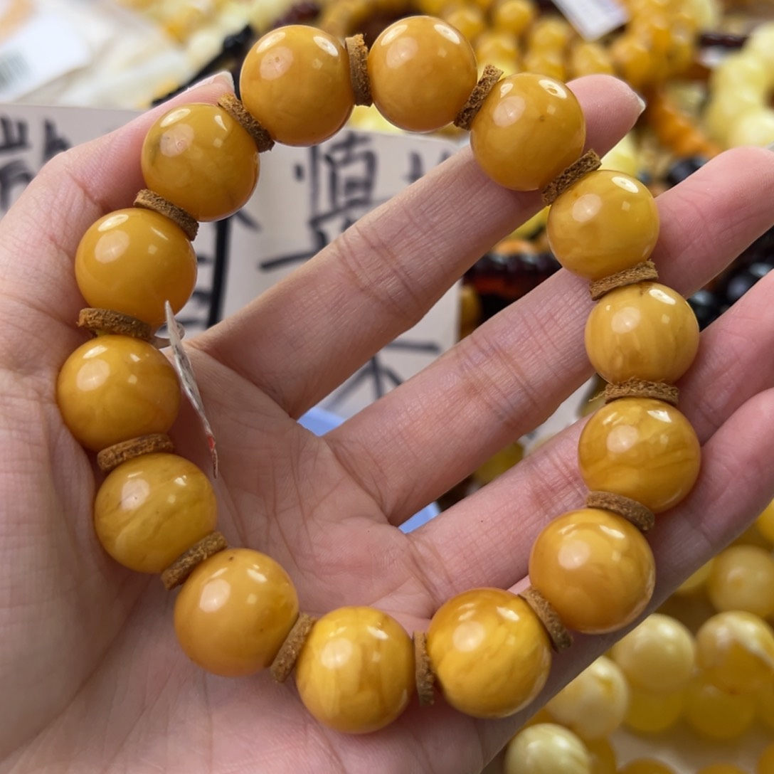 琥珀珠宝奇石未镶嵌