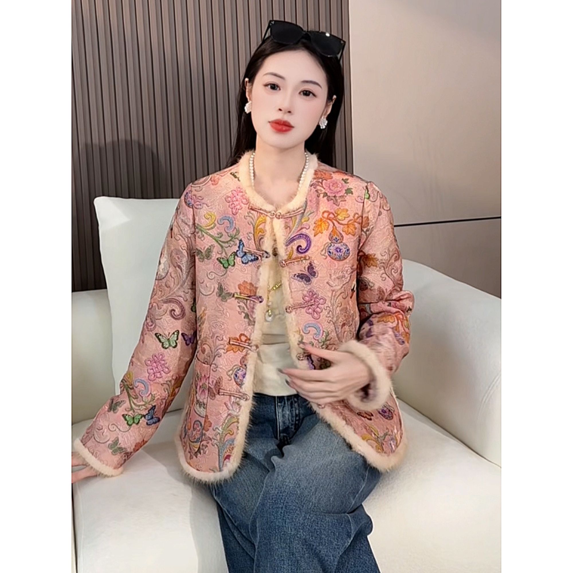 纸折鸳 刺绣厚款圆领常规款直襟中国风上衣唐装棉服提花女装