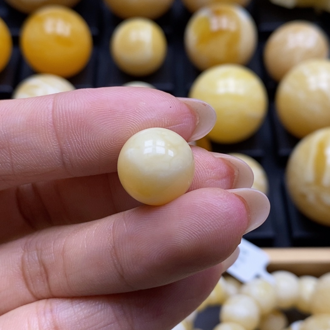 蜜蜡未镶嵌珠宝奇石金****温