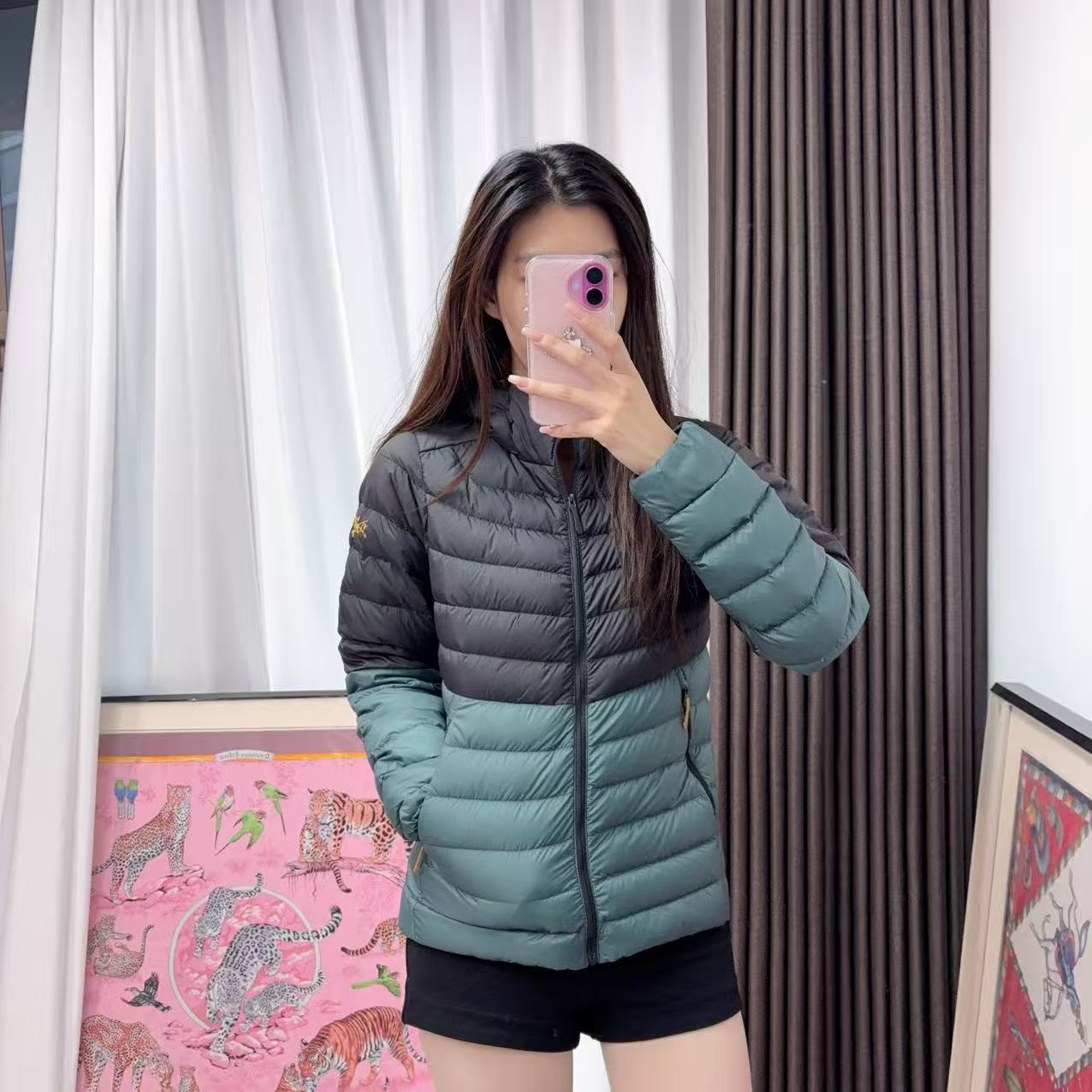 95新 ARC'TERYX/始祖鸟 麦殿/拼色羽绒服XS码/251126FXLMM11