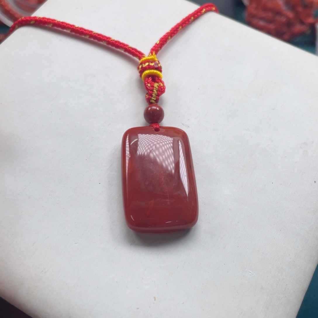 南红玛瑙川料南红满肉车厘子红无事牌吊坠未镶嵌