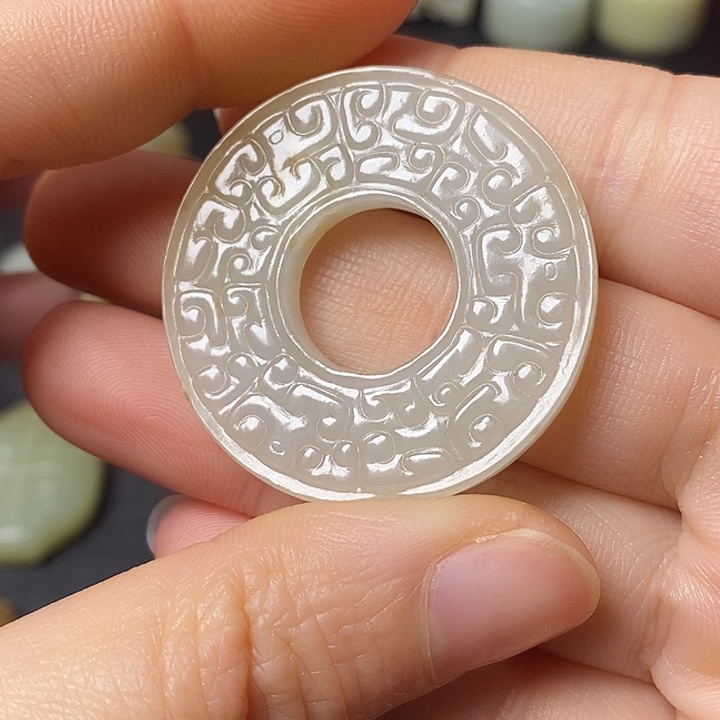 和田玉（糖玉）车挂未镶嵌H***杰