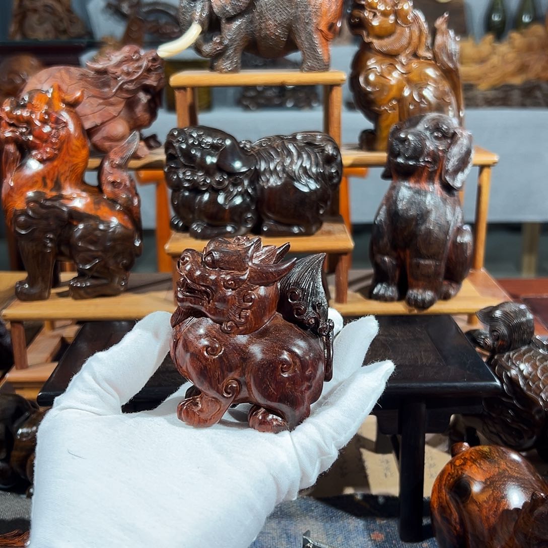 檀香紫檀（小叶紫檀）凯*