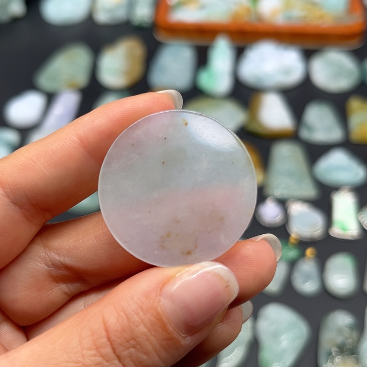 【闪购商品】翡翠颈饰未镶嵌无事牌