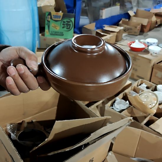 绿泥盘子碗茶壶啥都有