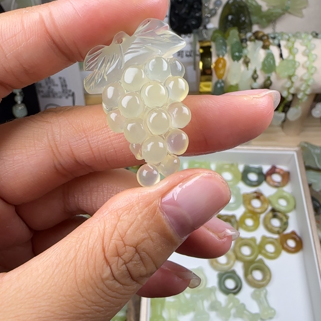 蛇纹石玉岫玉未镶嵌