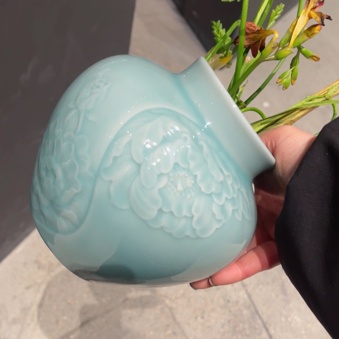 瓷片哈哈哈哈哈哈哈哈哈哈吧