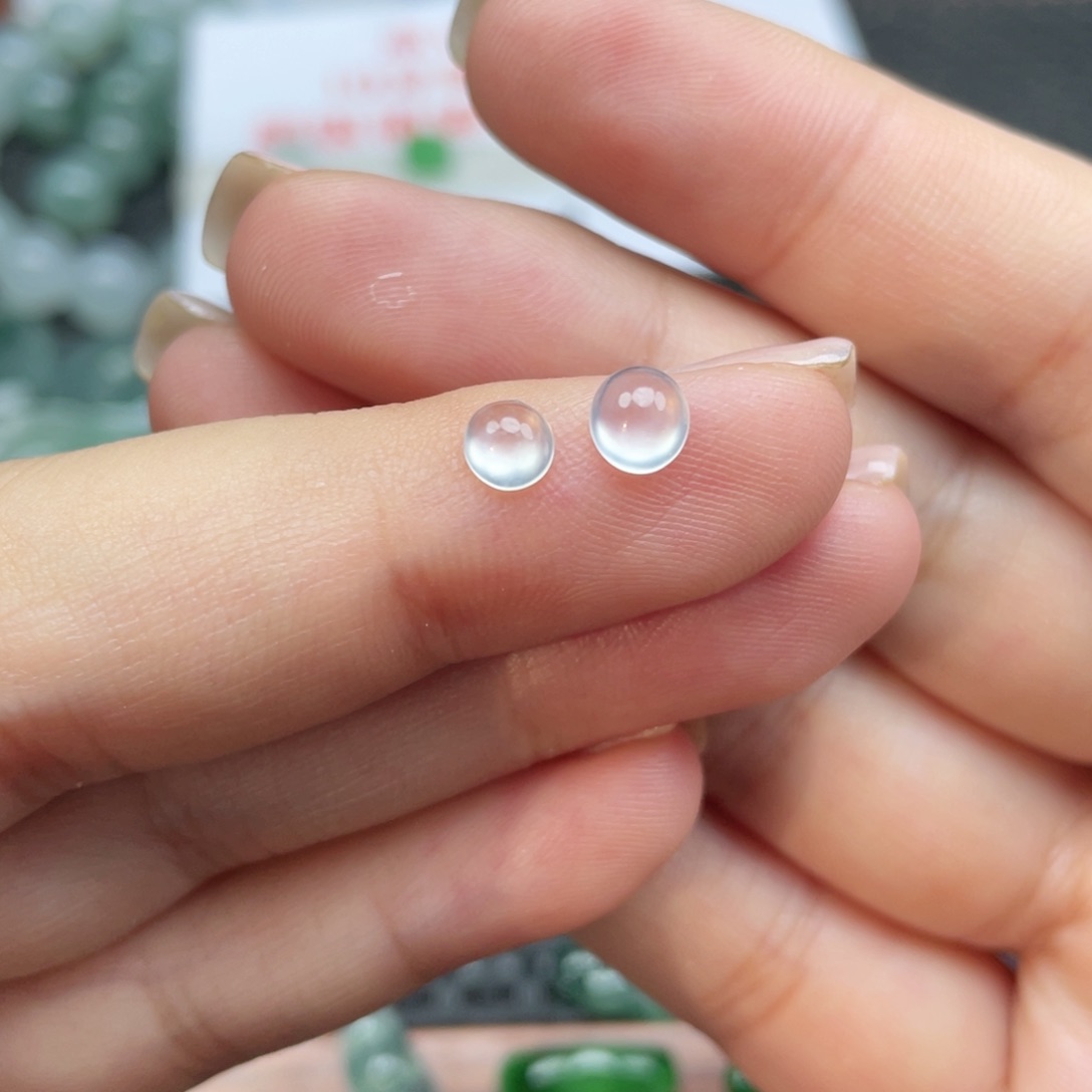 未镶嵌挂件翡翠  翡翠