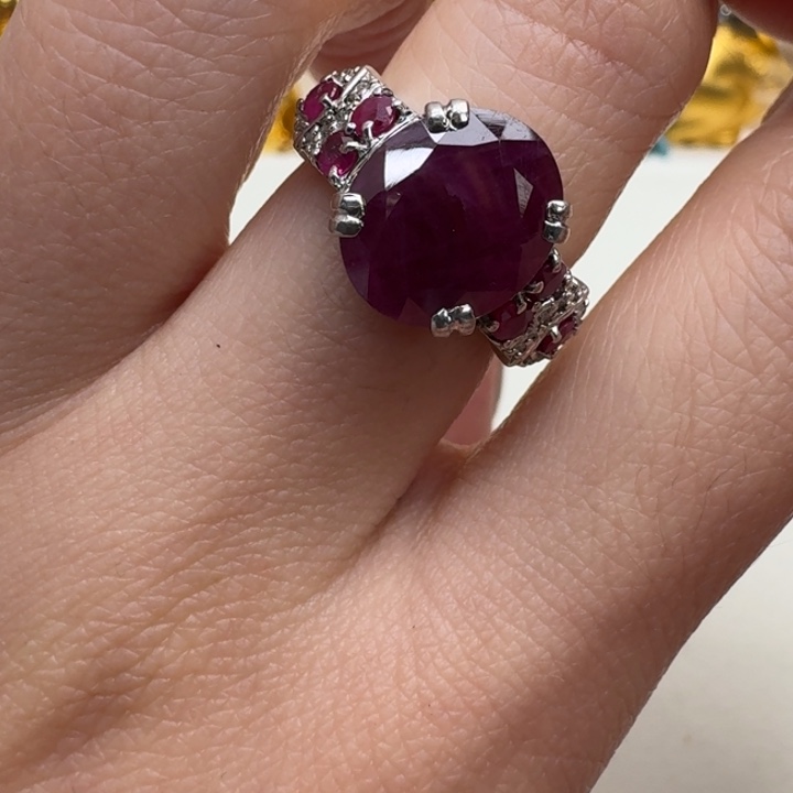 红宝石戒指未镶嵌