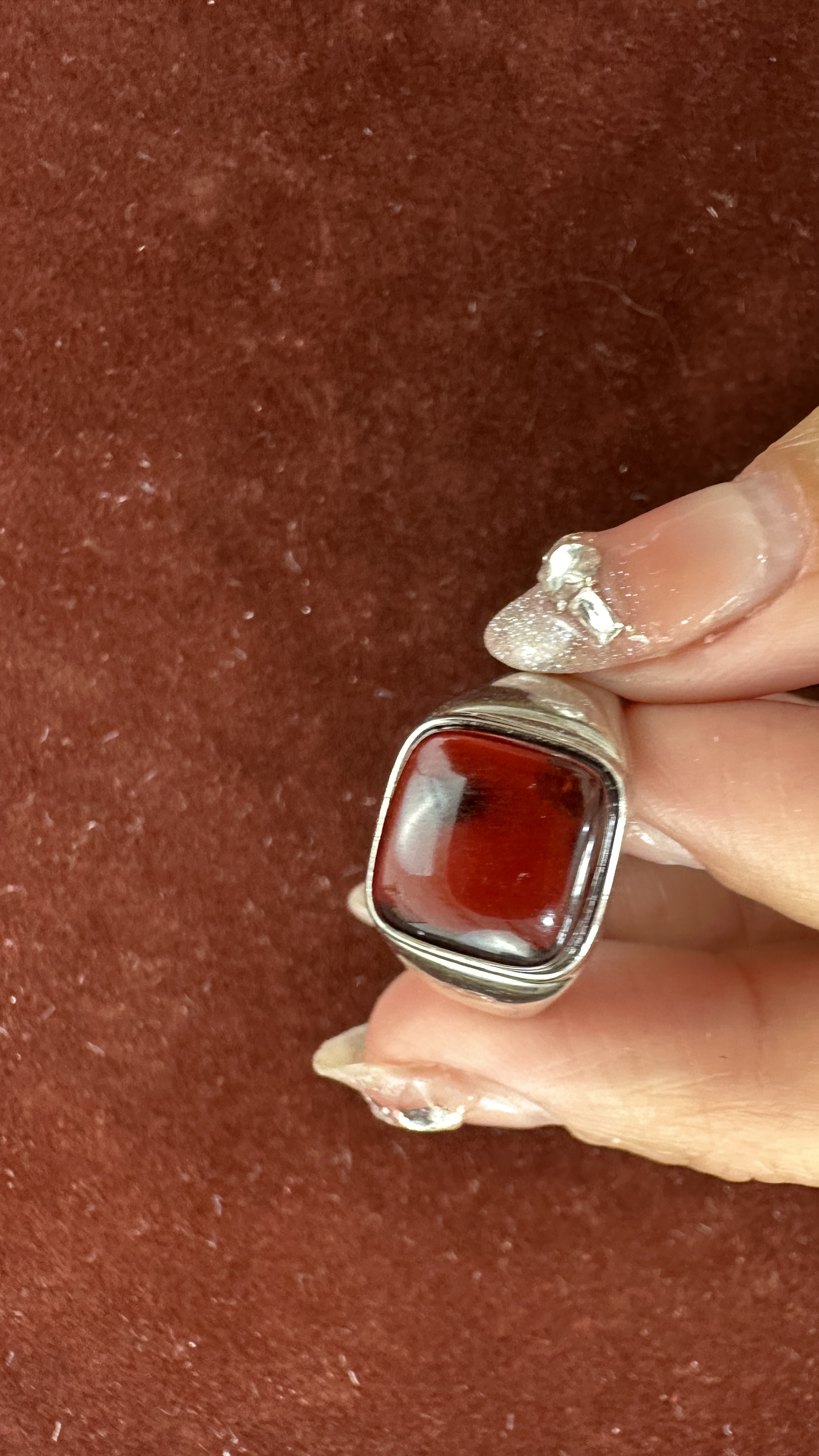 非金属合成锆石戒指 戒指红色简约精致