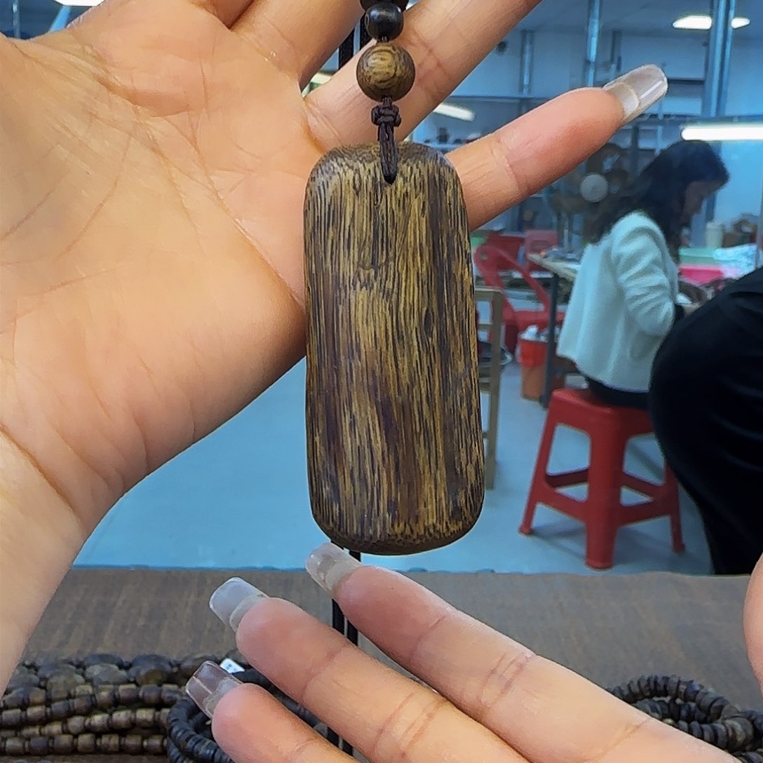 沉香吊坠多样性发货1条白棋11.7