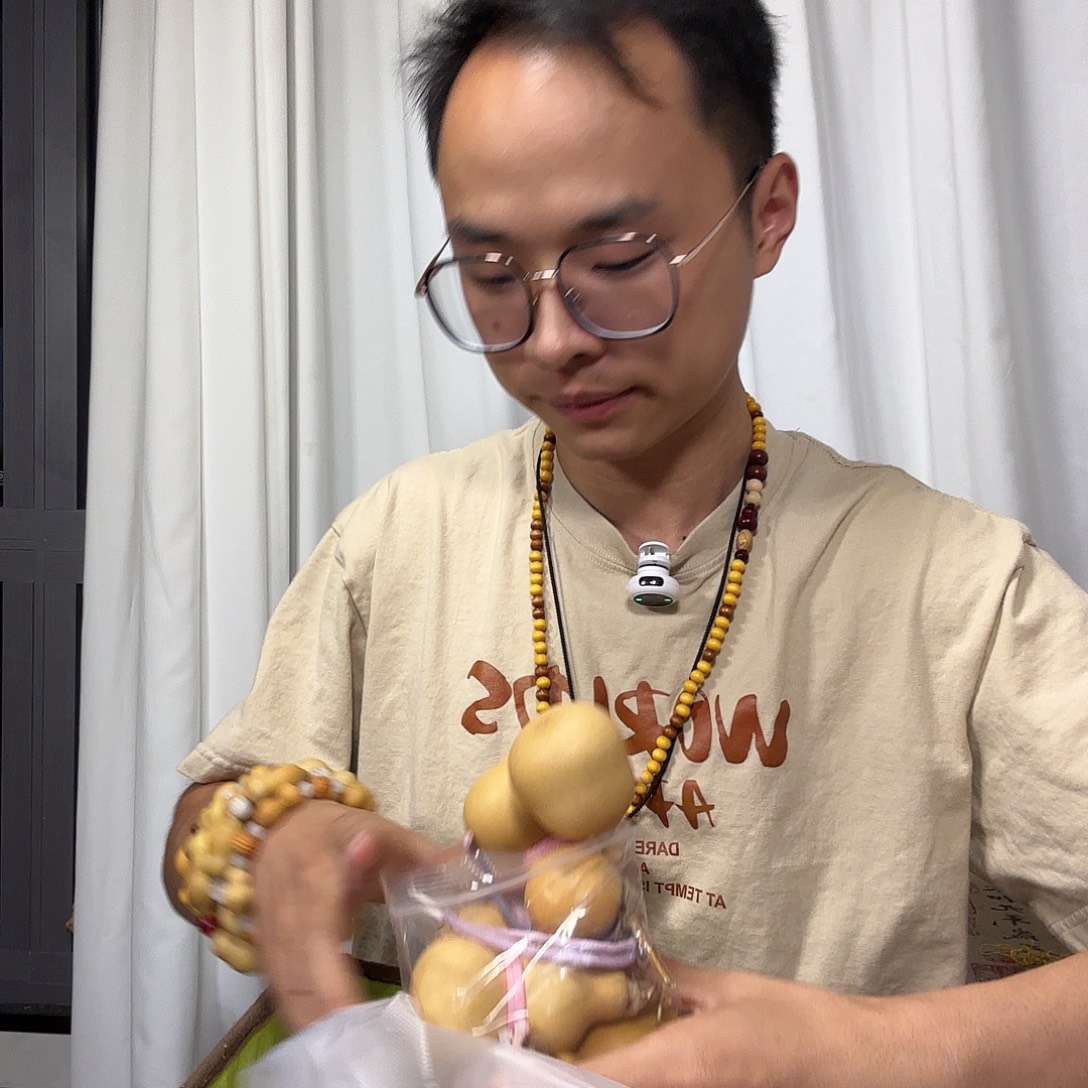 6***7大叶紫檀（黑酸枝木类）