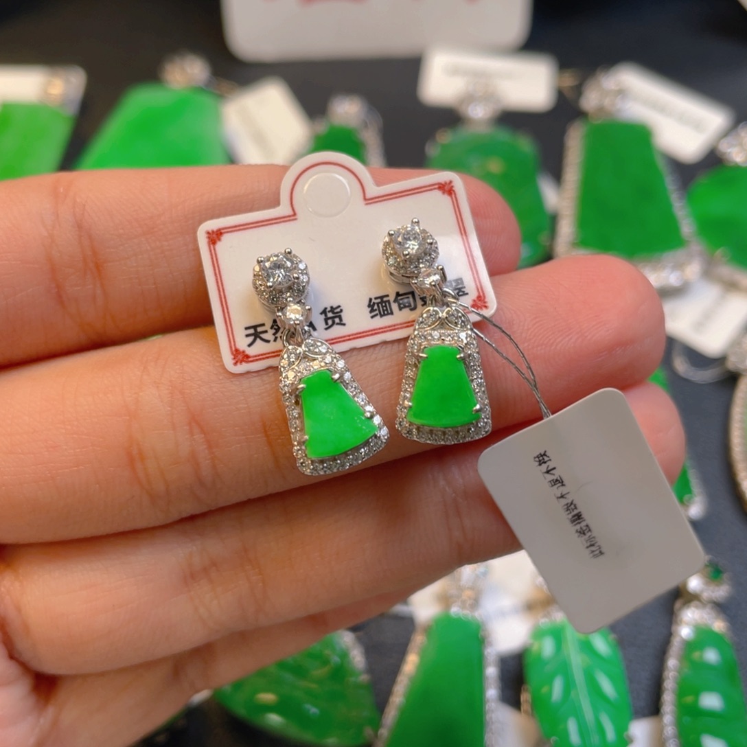 翡翠银S925镶嵌颈饰