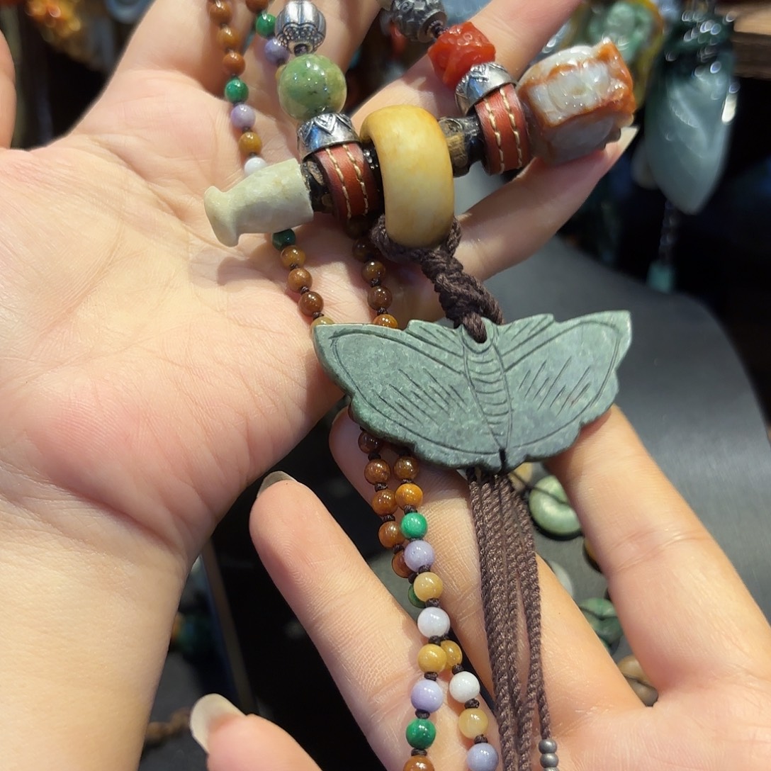 翡翠未镶嵌颈饰原创