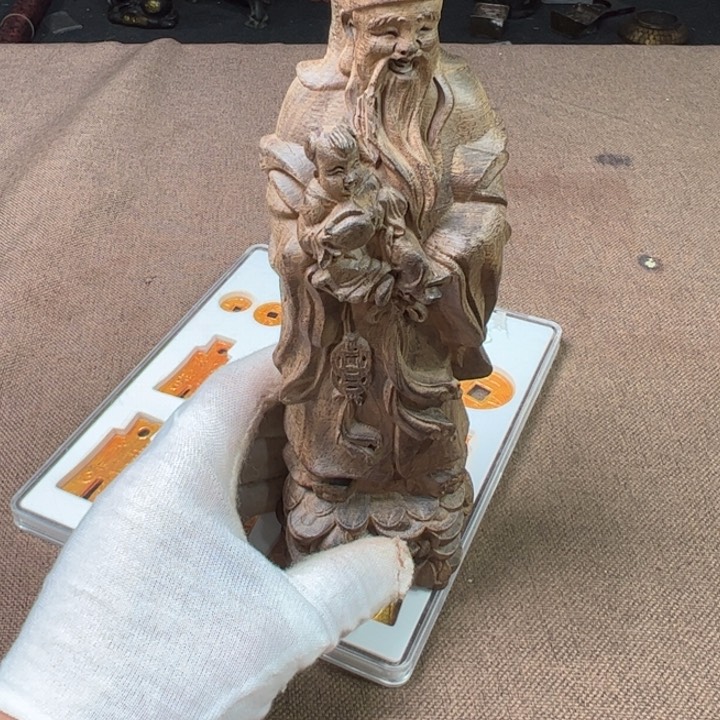 精品摆件工艺品等