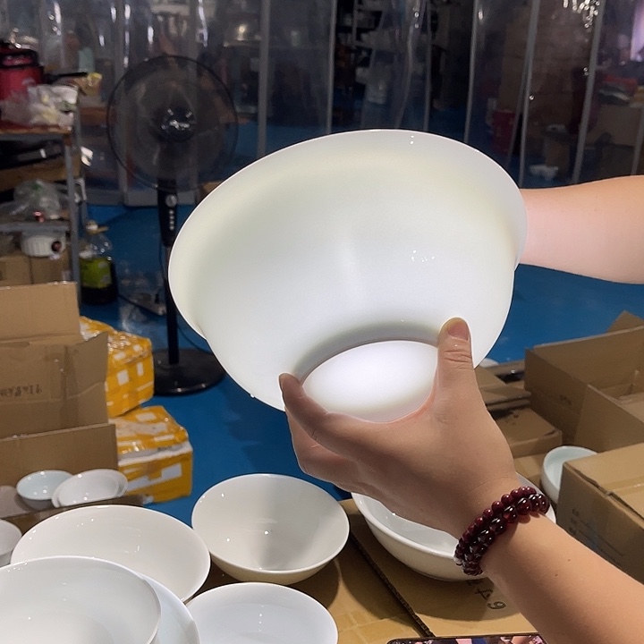 南***雪瓷片高白泥9.25英寸汤碗一个，包邮