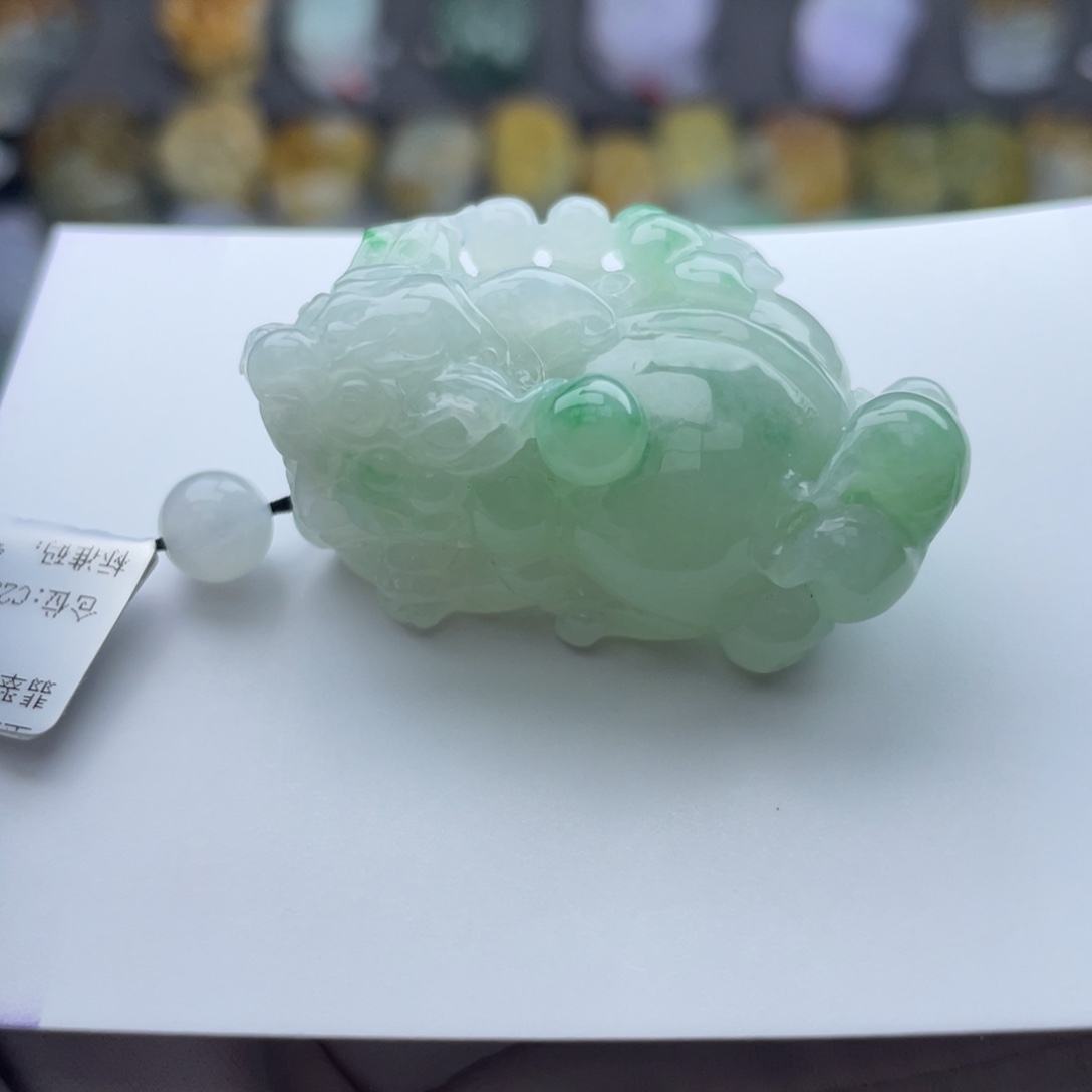 翡翠颈饰未镶嵌貔貅