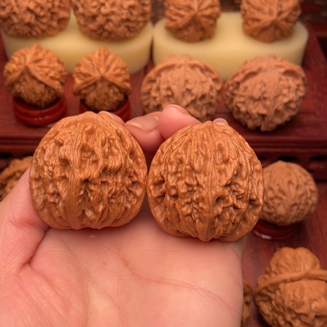 桃核把件麦穗虎头40