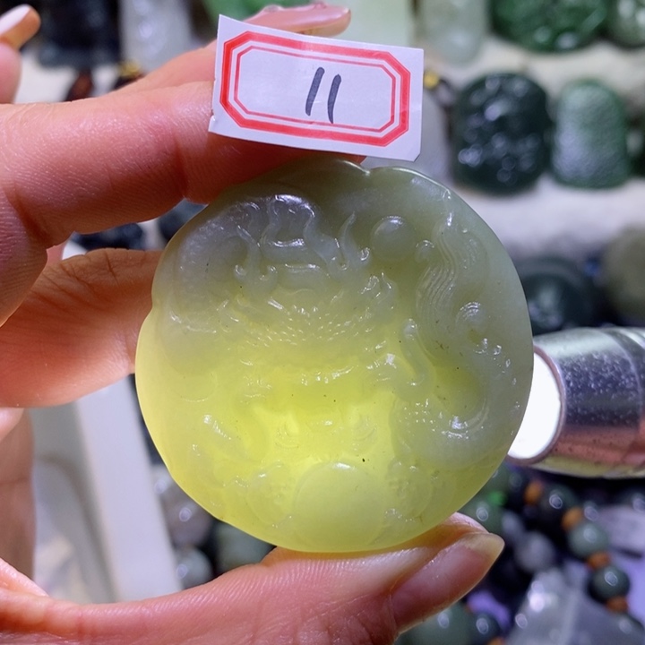 和田玉边角料未镶嵌