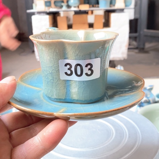 杯子窗****秋原矿釉原产地汝瓷精品