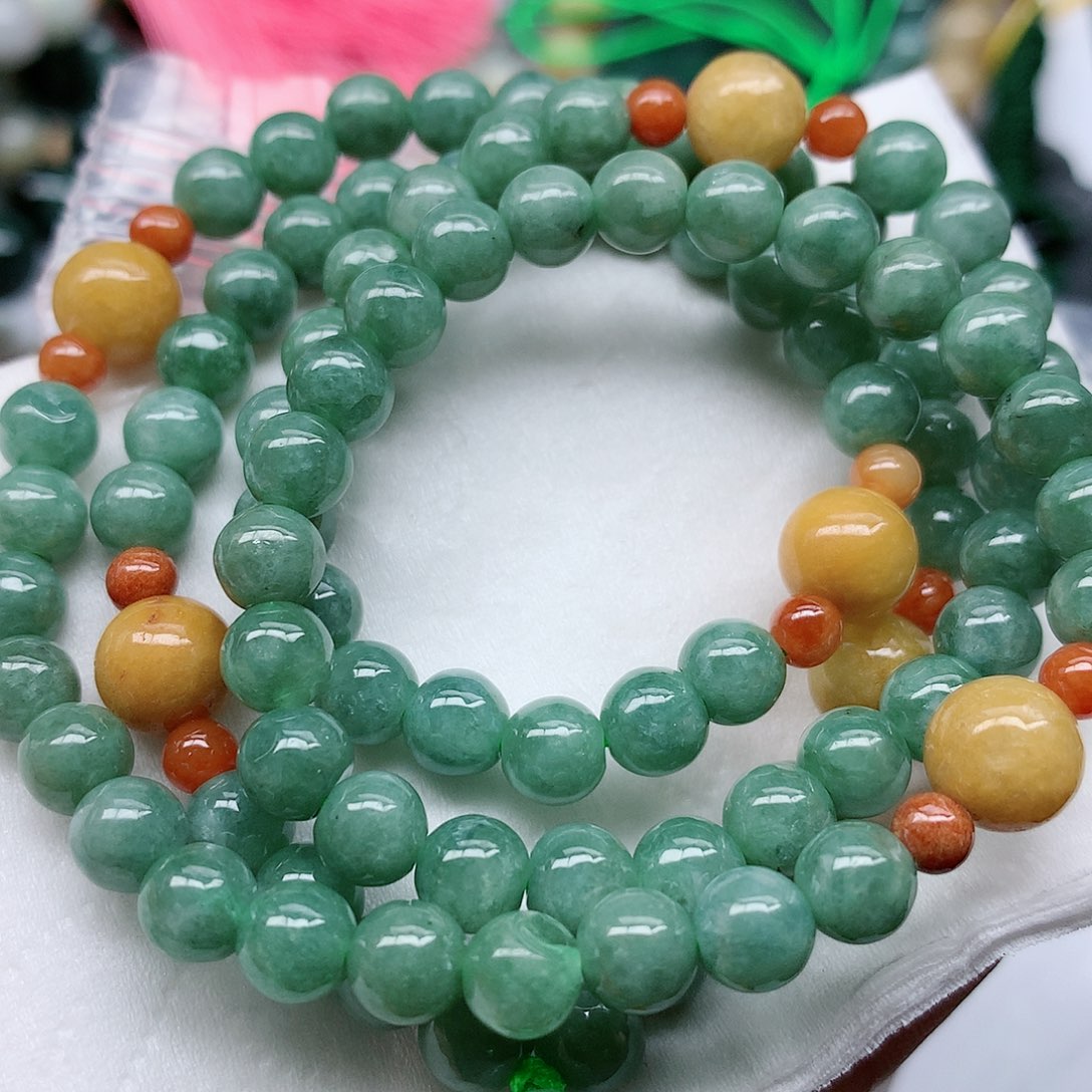 翡翠颈饰未镶嵌手串