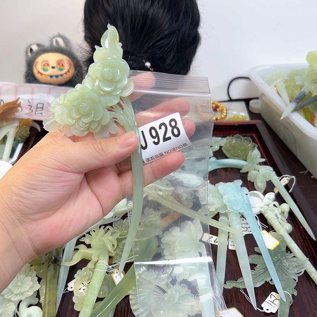 合金蛇纹石玉发饰蝴*