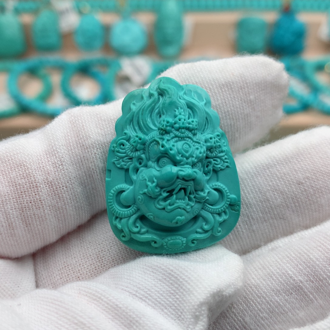 绿松石未镶嵌珠宝奇石12.3克