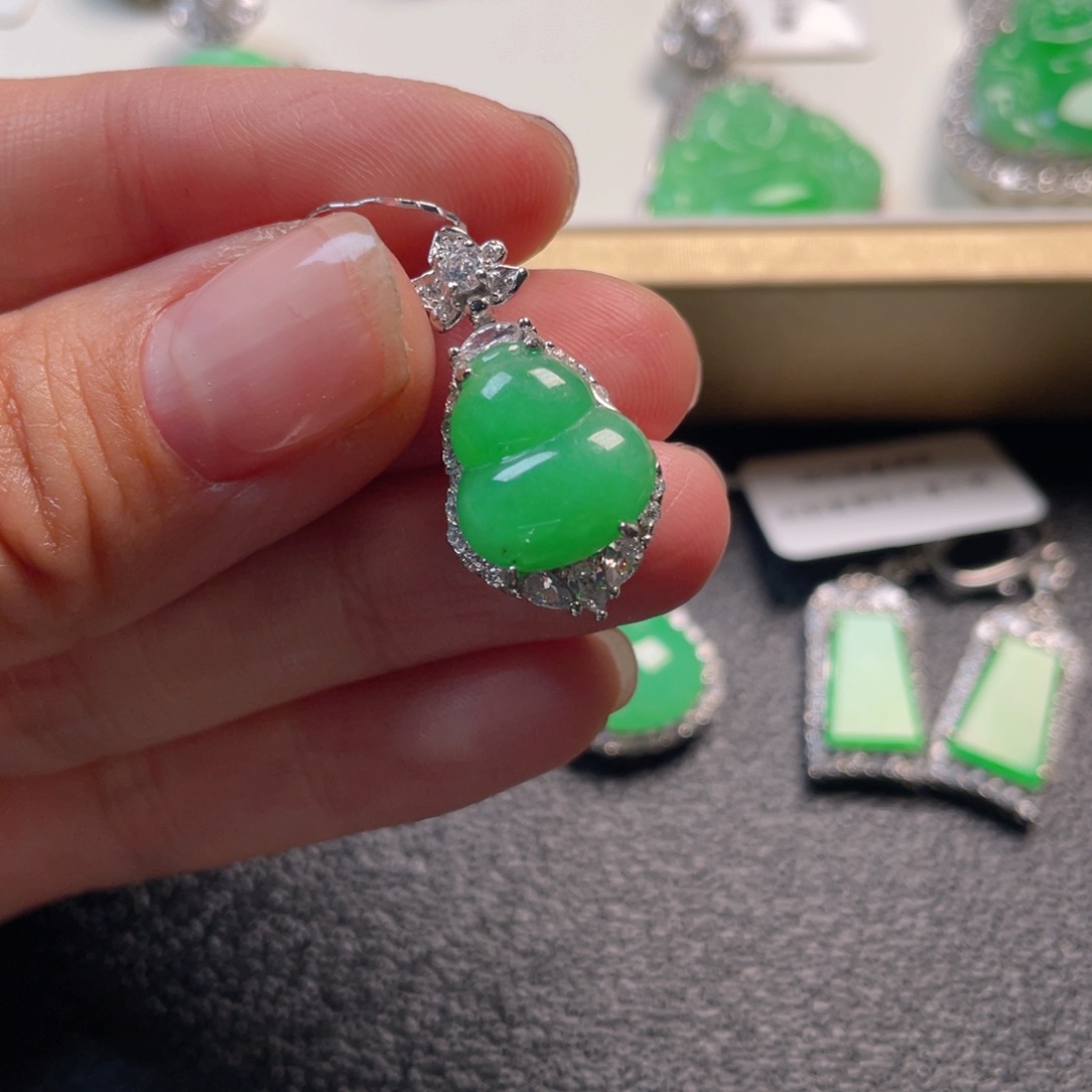 翡翠吊坠(不含链)银S925镶嵌