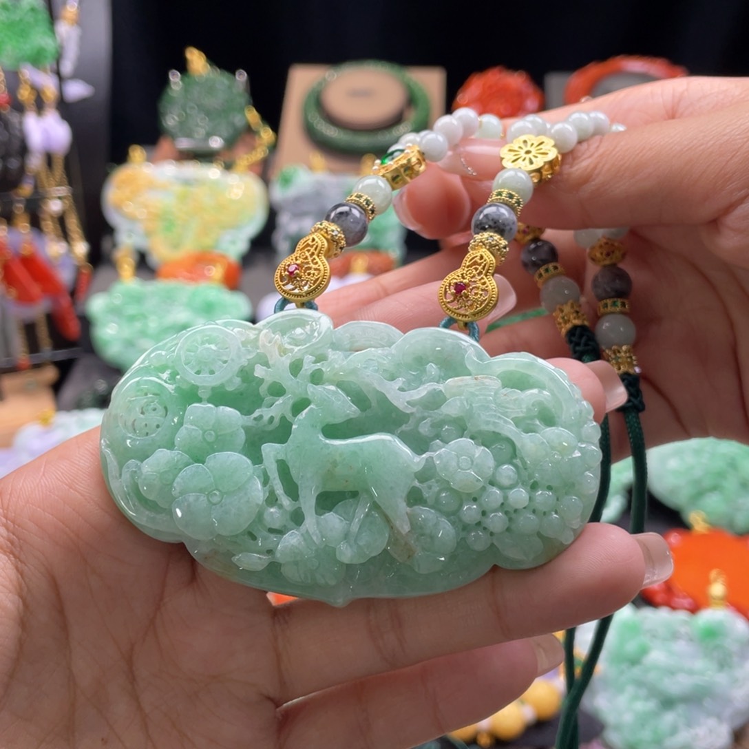 翡翠颈饰未镶嵌代编织