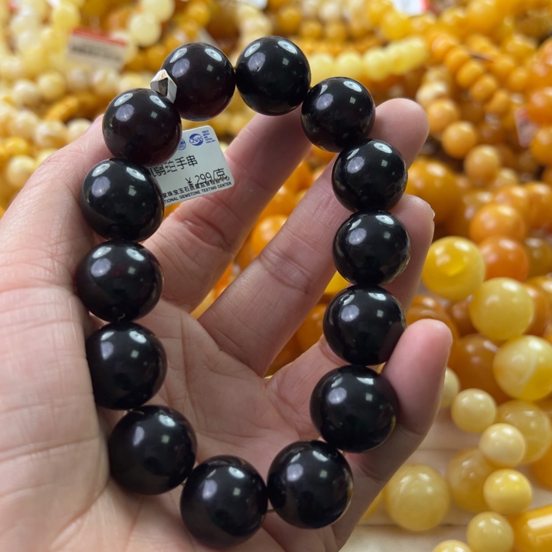 琥珀珠宝奇石未镶嵌