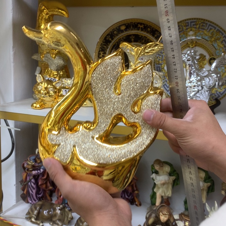 摆件陶瓷。。。。。。。。