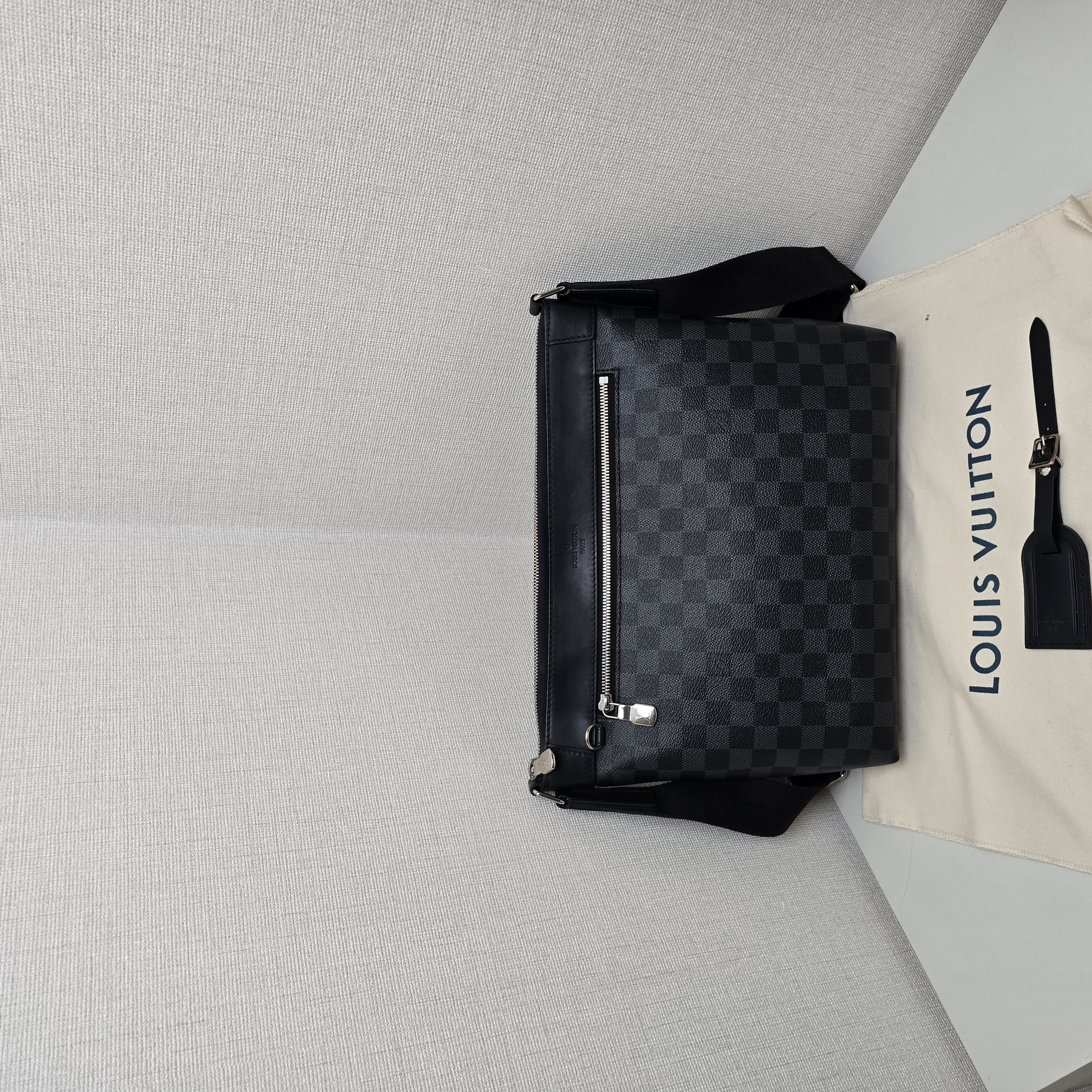 99新 LouisVuitton/路易威登 98新/新款小号mick单肩包