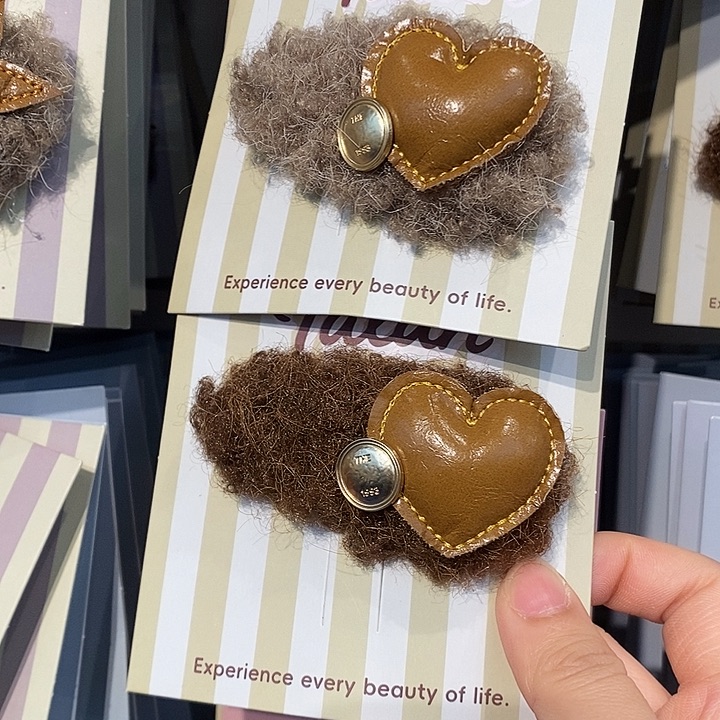 布艺铁合金皮爱心拜拜夹