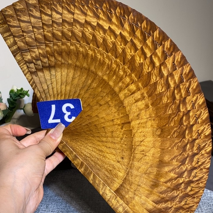 金丝楠1****玲金丝楠木扇子