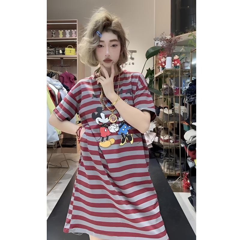 新款女时尚卡通短袖睡裙女宽松舒适条纹可外穿中长款家居服