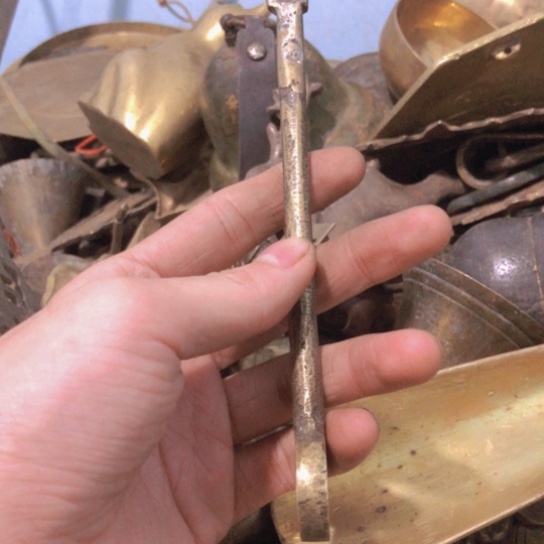 用***0闪电购铜摆件工艺品