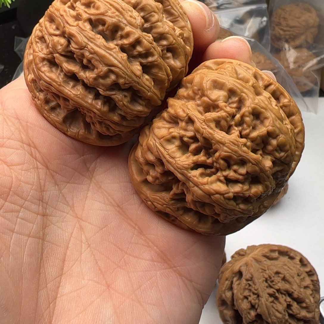 文玩核桃吊坠无*?粗筋