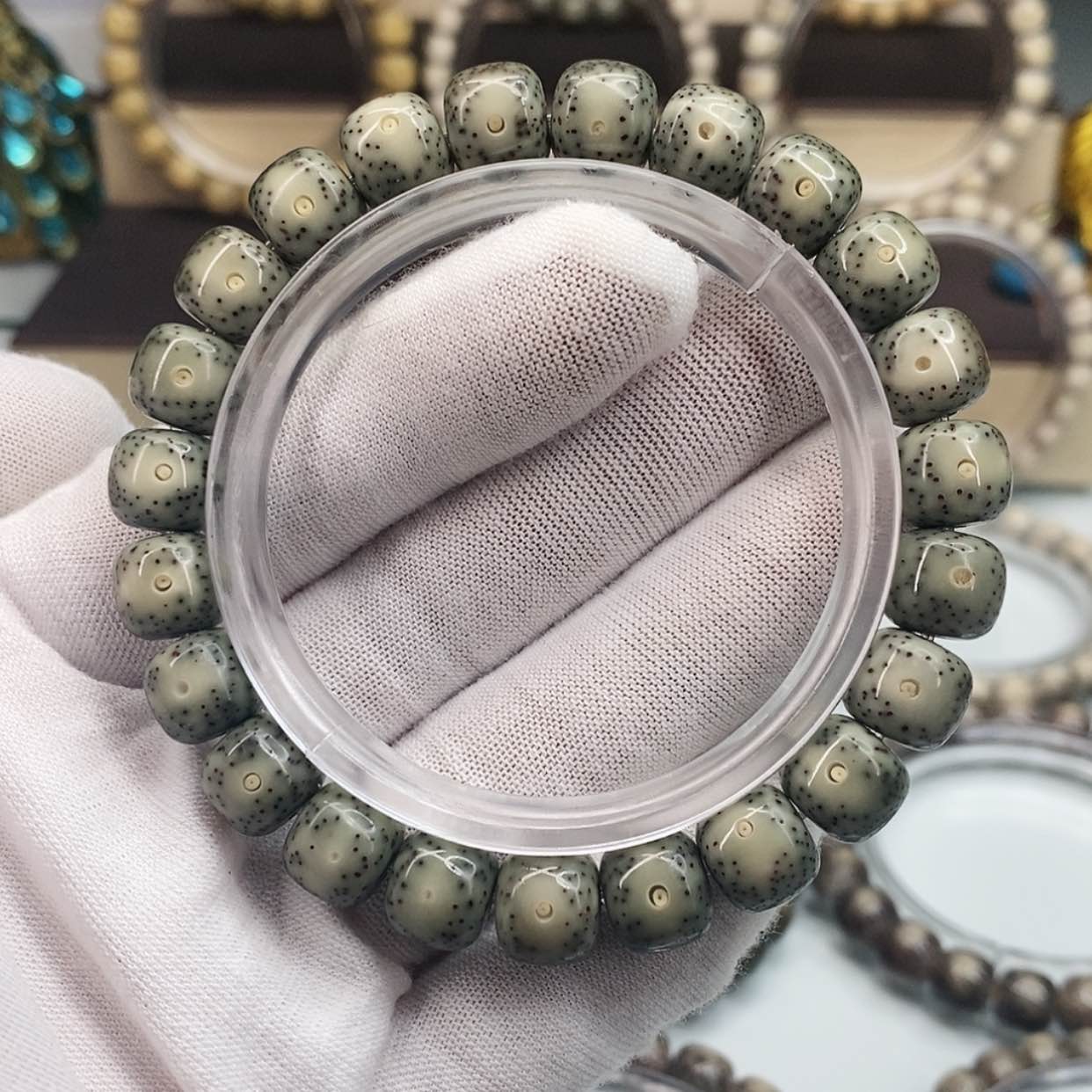 【闪购商品】星月菩提手串9×10一物一图原生态同枝绿包白大眼睛