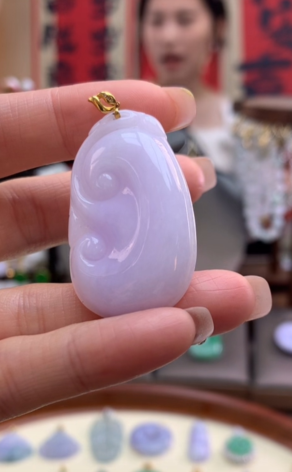 天然a货翡翠吊坠