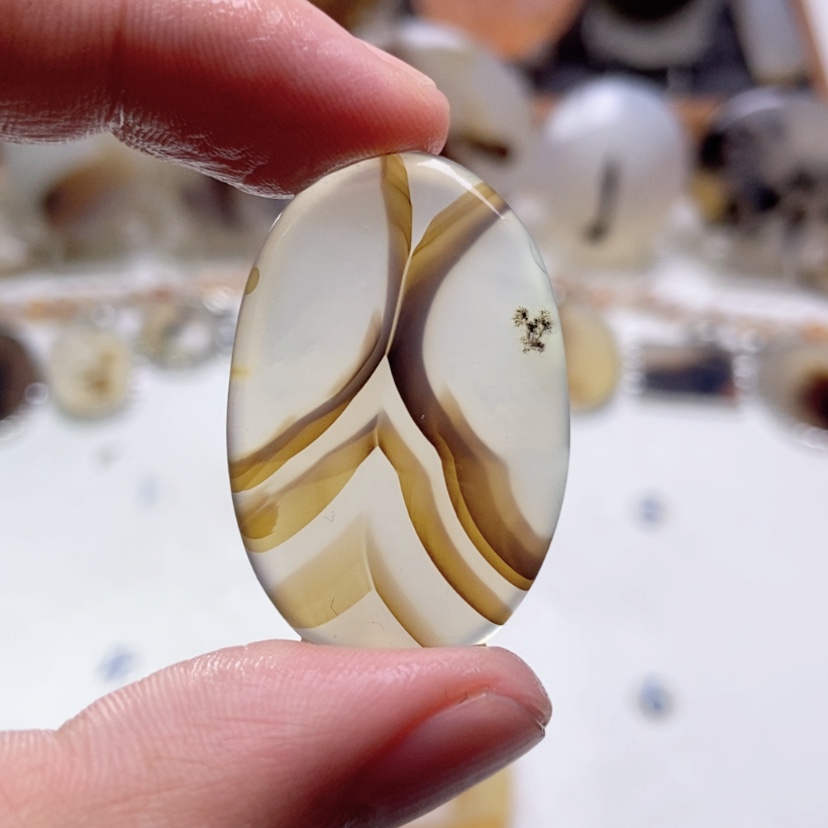 【闪购商品】玛瑙/玉髓颈饰未镶嵌有扣