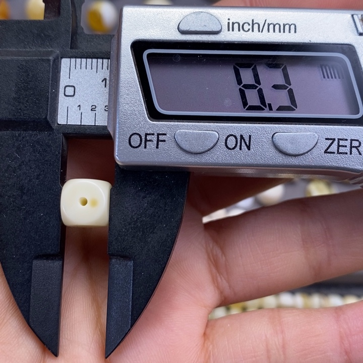 蜜蜡裸石未镶嵌六方