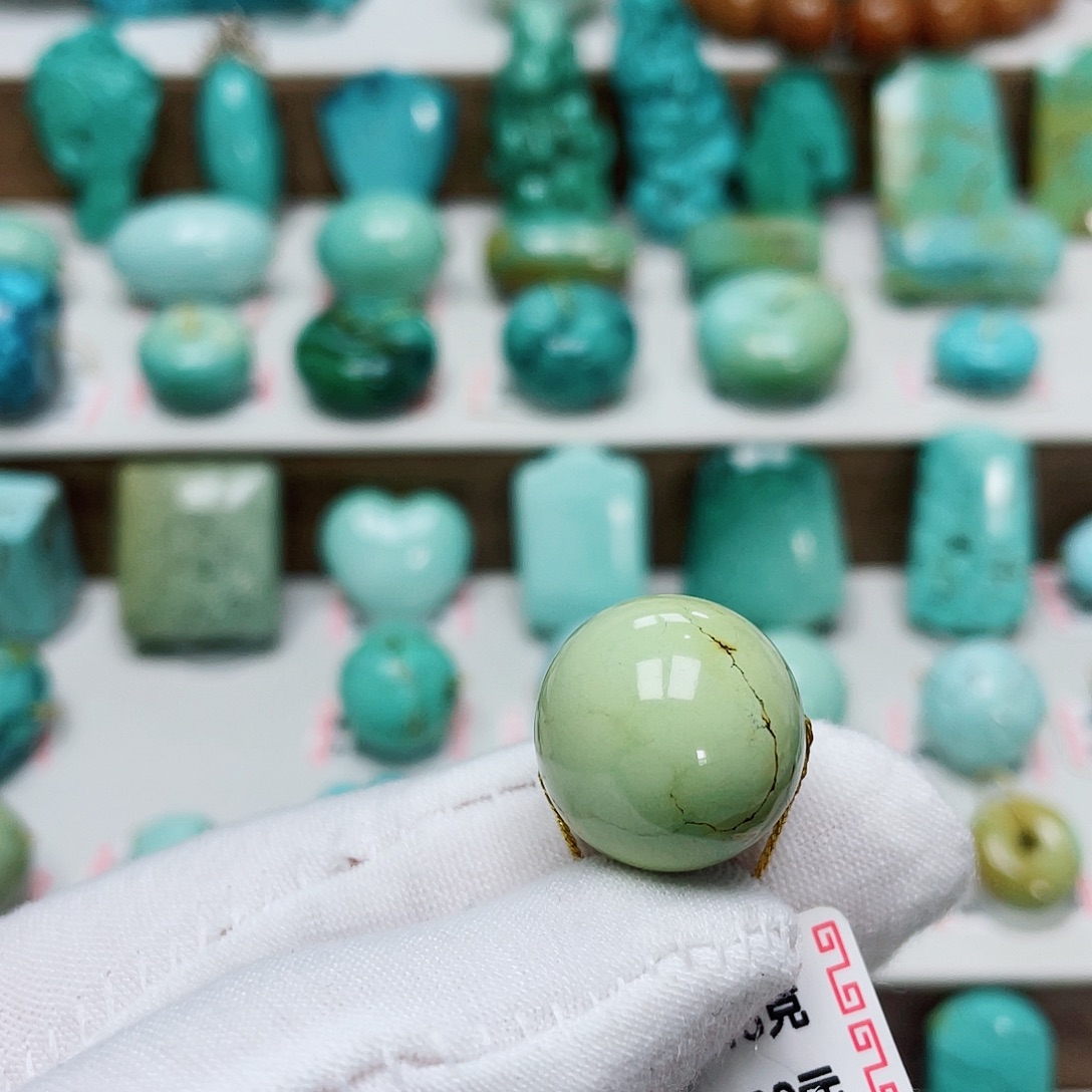 1***珠绿松石未镶嵌挂件