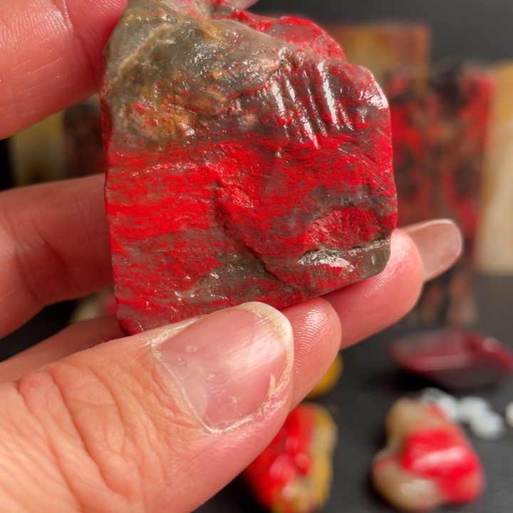 昌化鸡血石昌化鸡血石原石